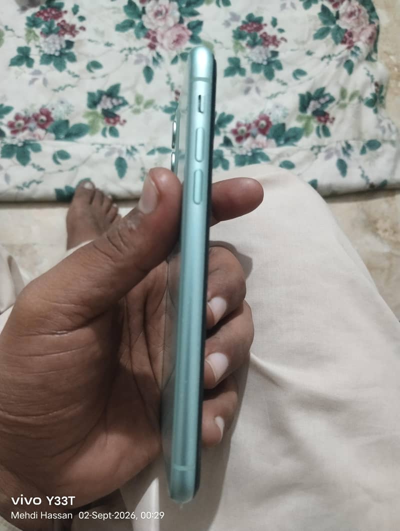 Apple iPhone 11 2