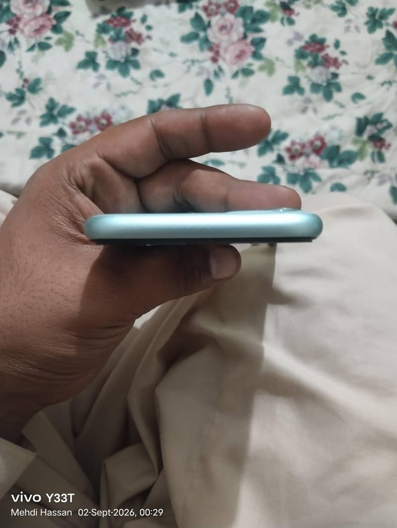 Apple iPhone 11 5