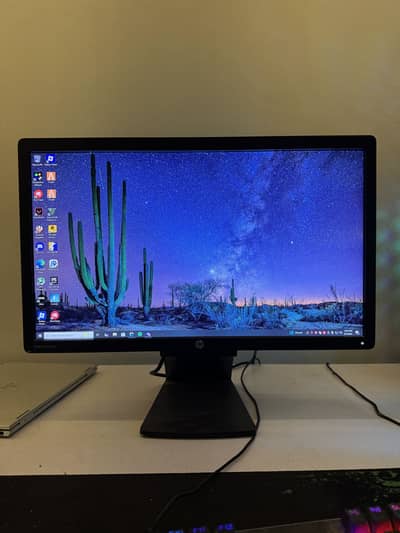 HP elite display E231