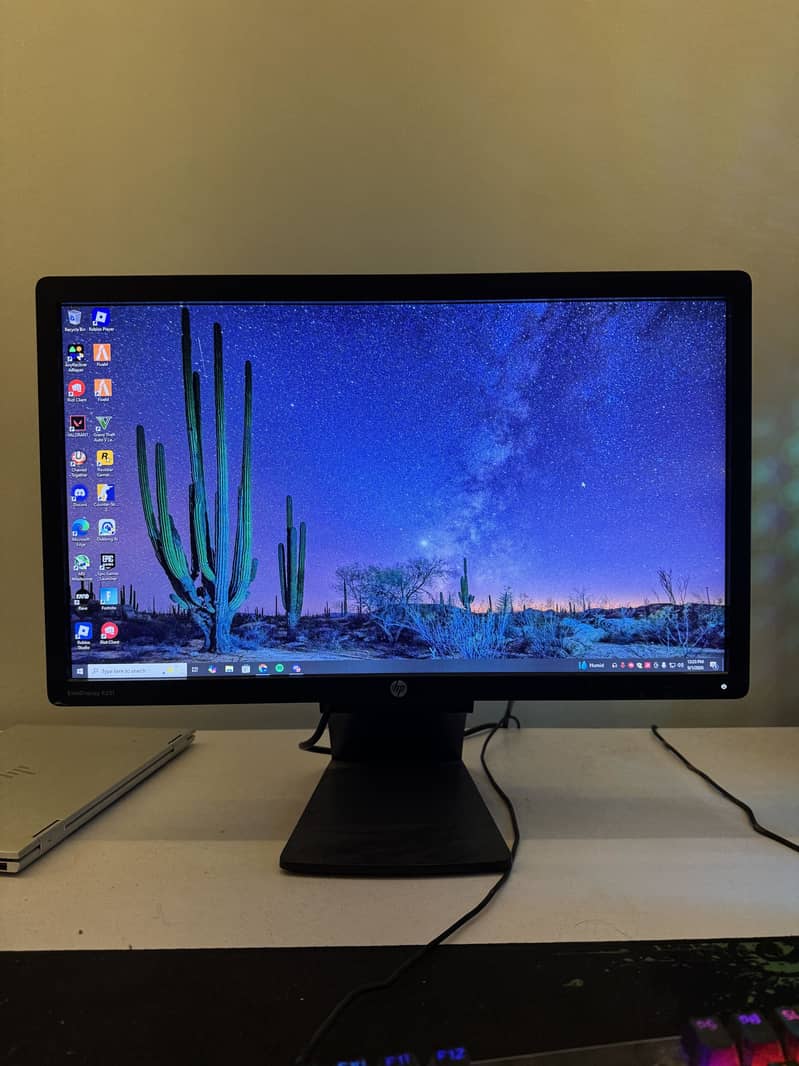 HP elite display E231 0