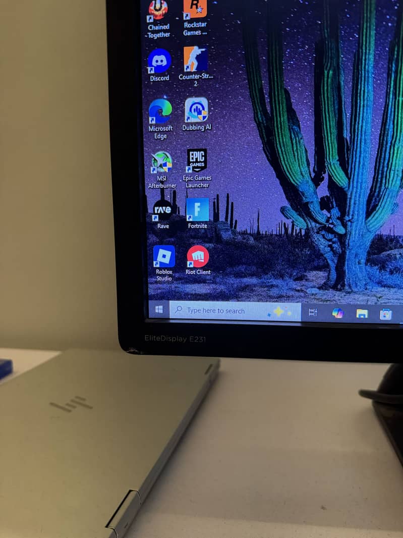 HP elite display E231 2