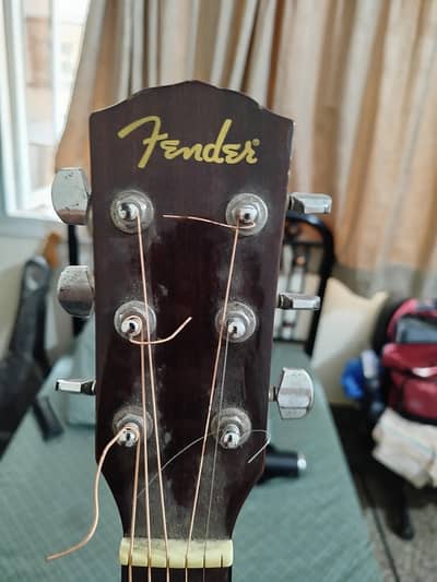 Fender DG-60 NAT USA jumbo size