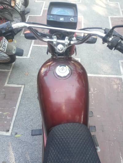 one bike  sale good condition