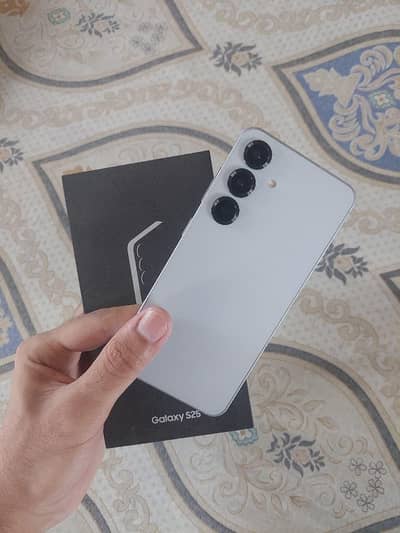 Samsung Mobile S25 non pta fu 10/10 with box