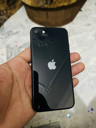 Apple iPhone SE