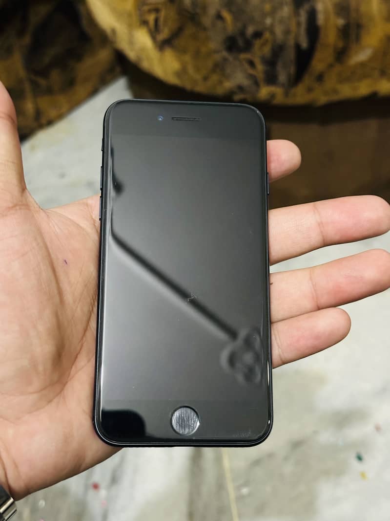 Apple iPhone SE 7