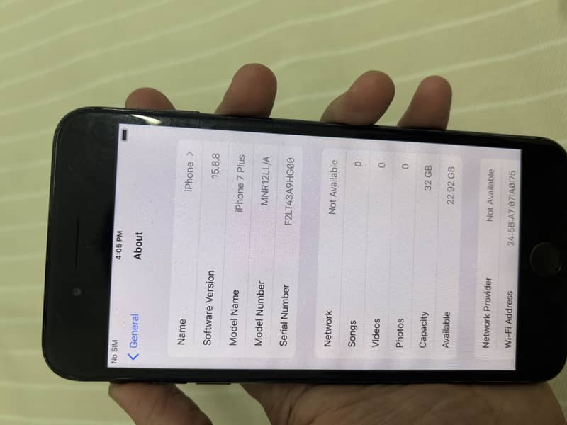 Apple iPhone 7 Plus 0
