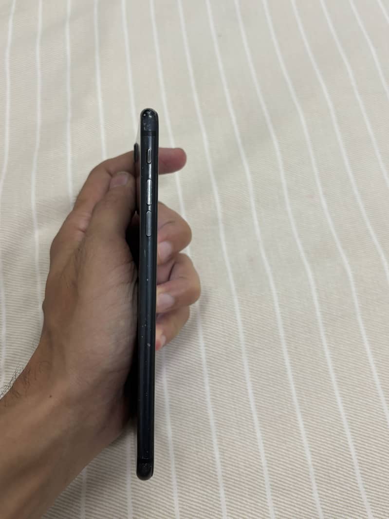 Apple iPhone 7 Plus 1