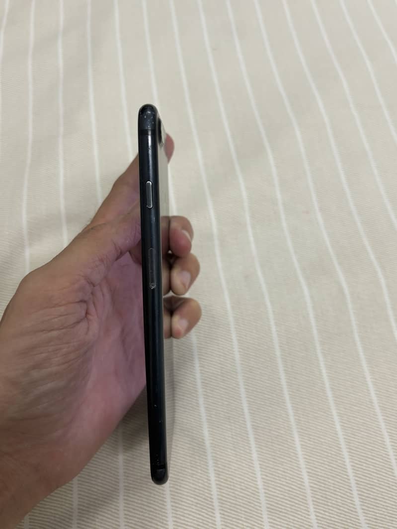 Apple iPhone 7 Plus 2