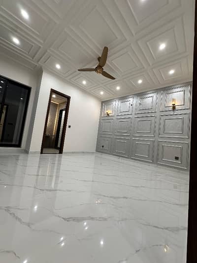 20 Marla Portion Available For Rent