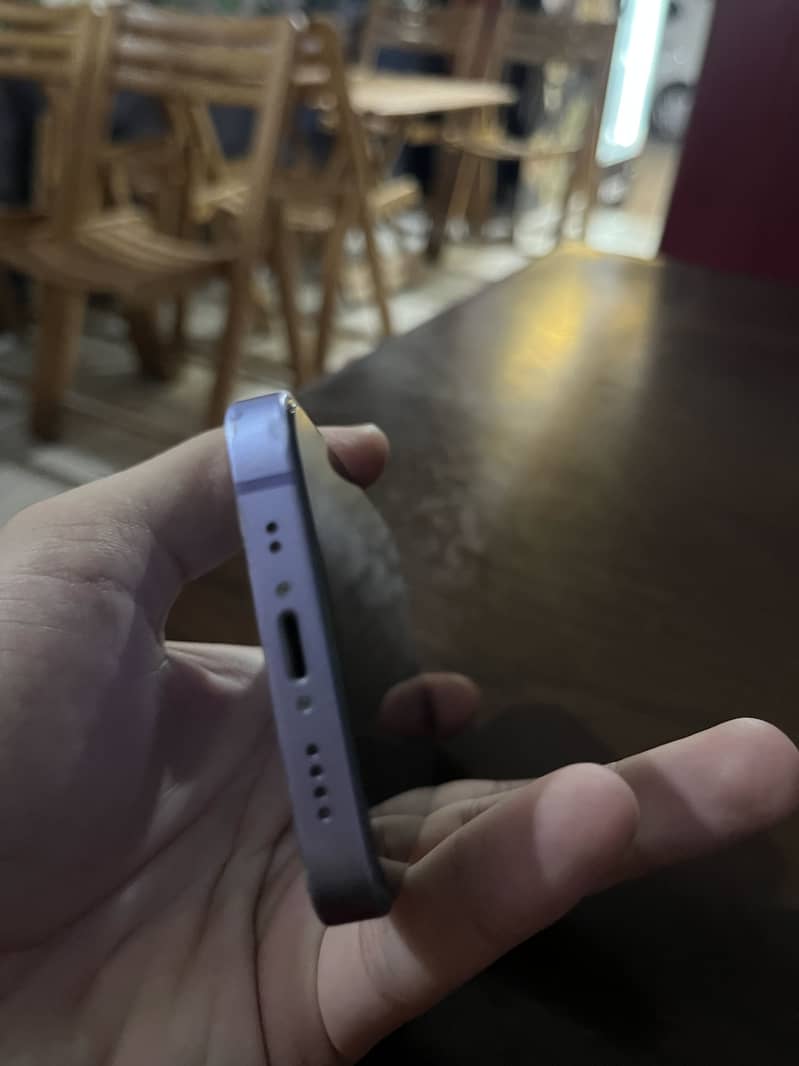 Apple iPhone 12 mini 1