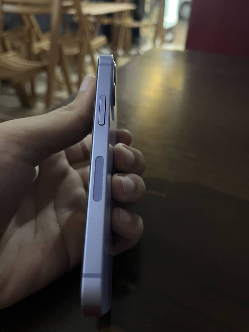 Apple iPhone 12 mini 4