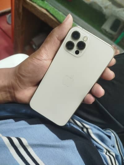 Apple iPhone 12 Pro