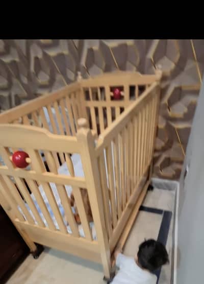 Baby crib
