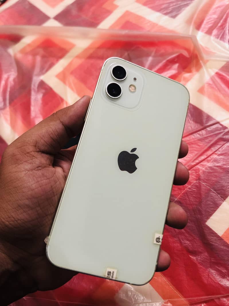 Apple iPhone 12 0