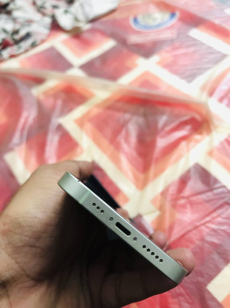 Apple iPhone 12 2