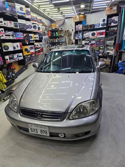 Honda Civic Oriel 2000