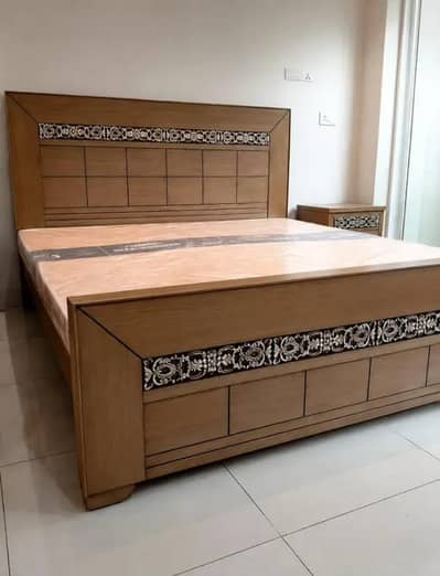 Double bed /bed/ bed set wooden bed / furniture/King size bed