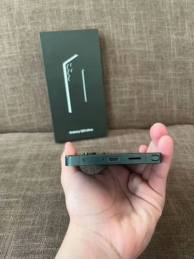 Samsung Galaxy S25 Ultra in excellent condition.  512GB Storage