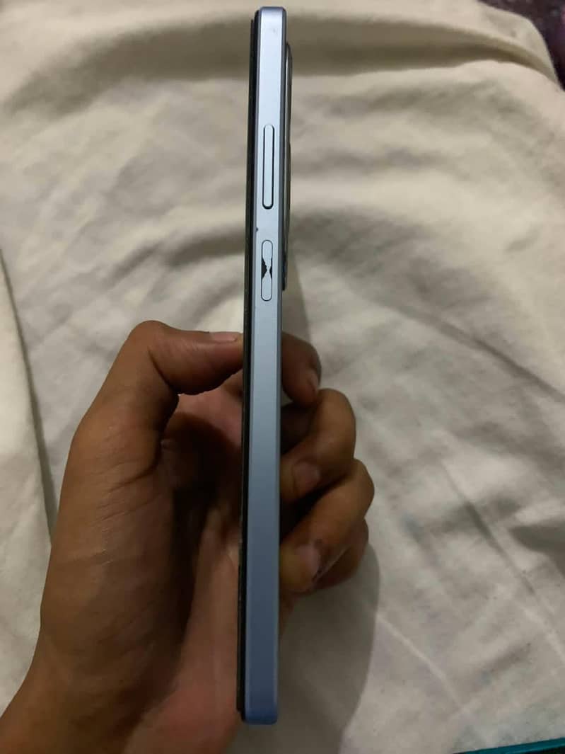 OPPO A60 2