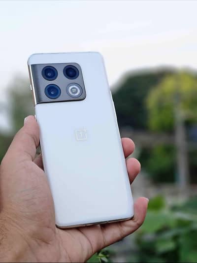 One Plus 10 Pro