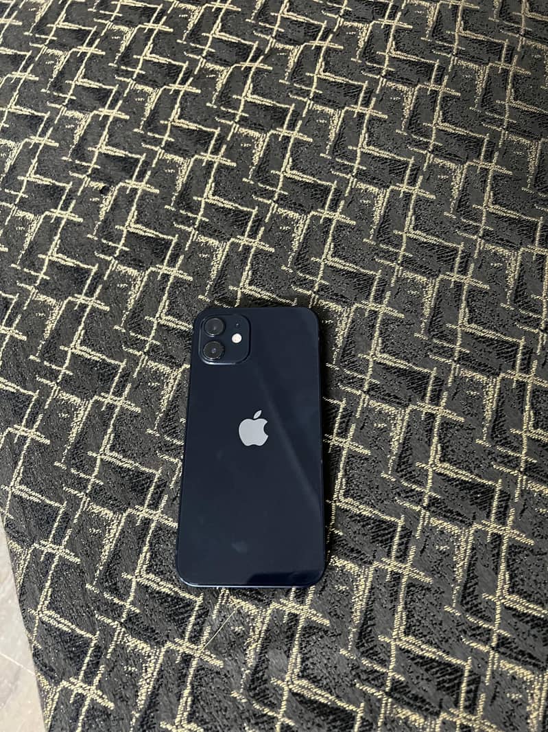 Apple iPhone 12 2