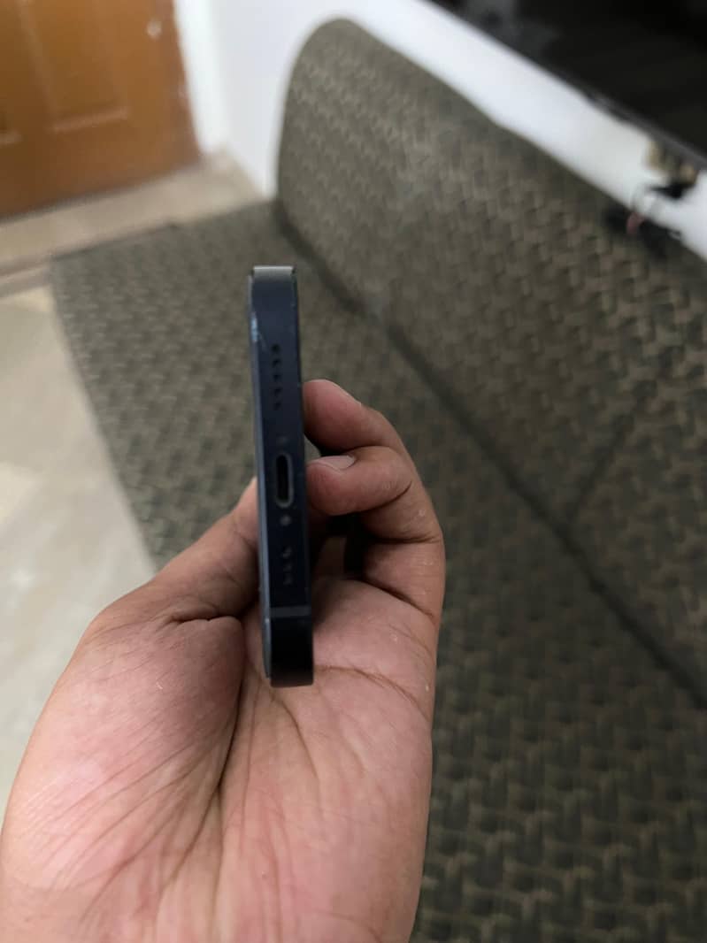 Apple iPhone 12 3