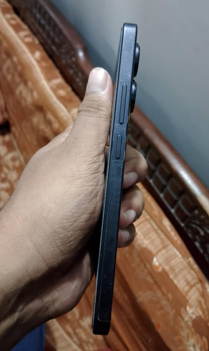 Xiaomi Redmi Note 13 2