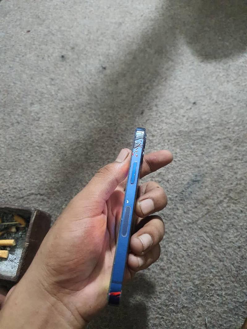 Apple iPhone 12 mini 3
