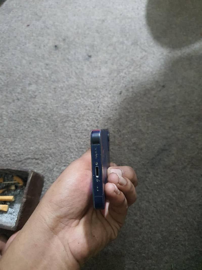 Apple iPhone 12 mini 5
