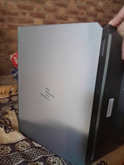 Hp work station laptop 32gp ram 4 gp graphic card 512 ssd heavy machin