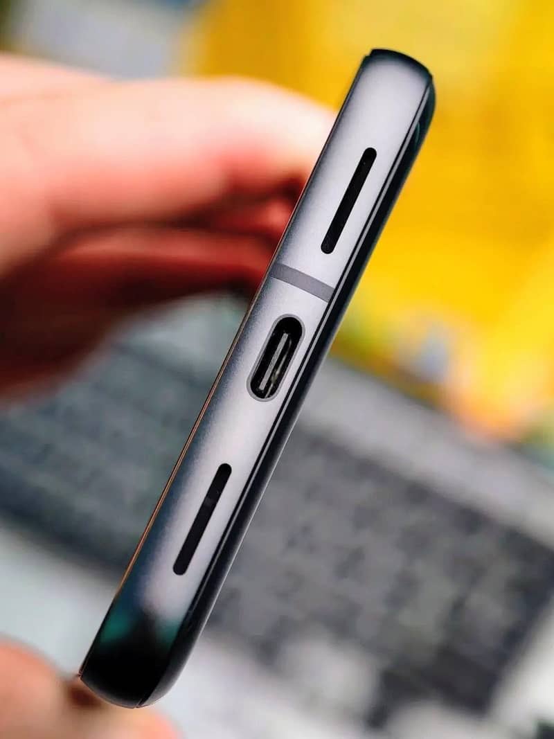 Google Pixel 8 2