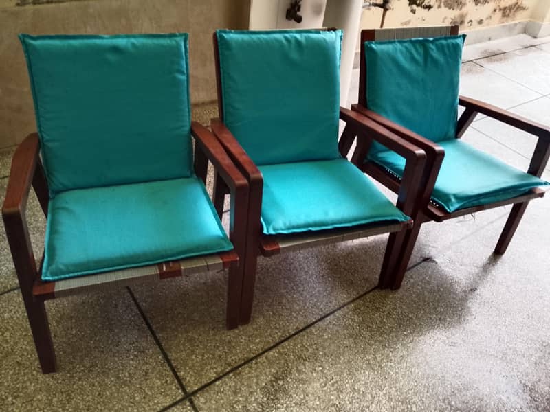 three chair useable 4
