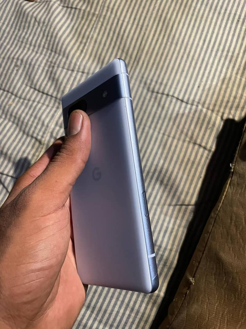 Google Pixel 7a 4
