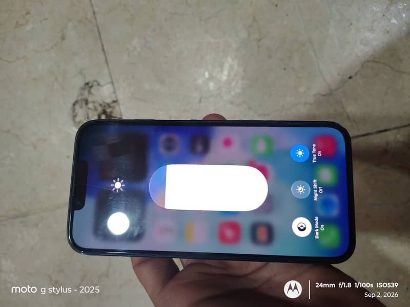 Apple iPhone 13 5