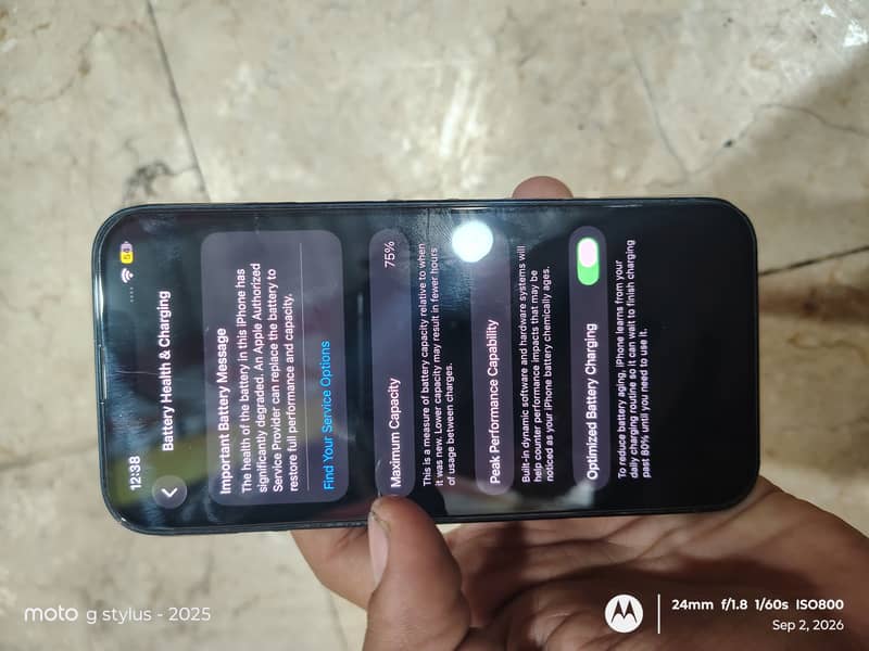 Apple iPhone 13 7