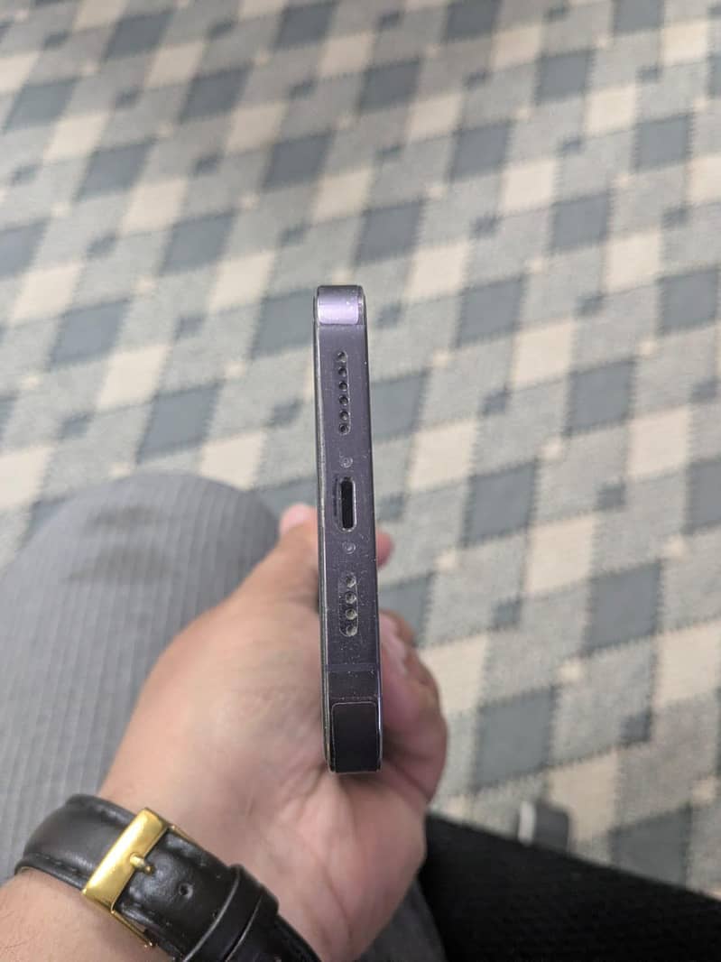 Apple iPhone 14 Pro Max 5
