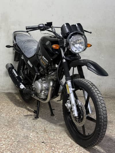 Yamaha ybr125g 2017 model ( japniess model )