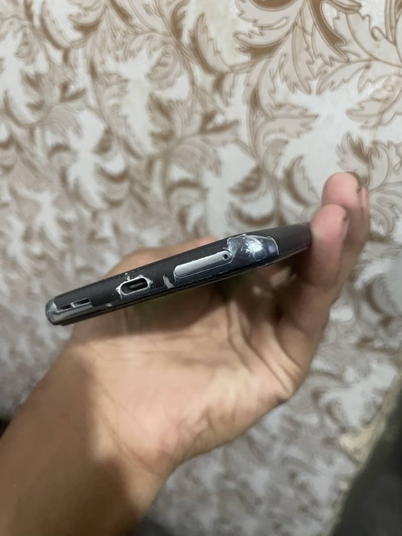 One Plus 8T 4