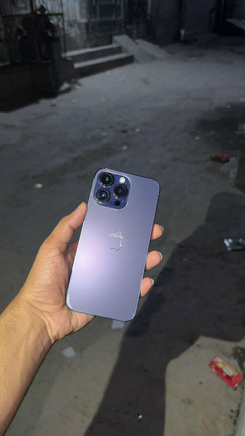 Apple iPhone 14 Pro Max 3