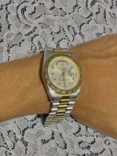 Vintage Style Day-Date Men's Watch antique watch antique item