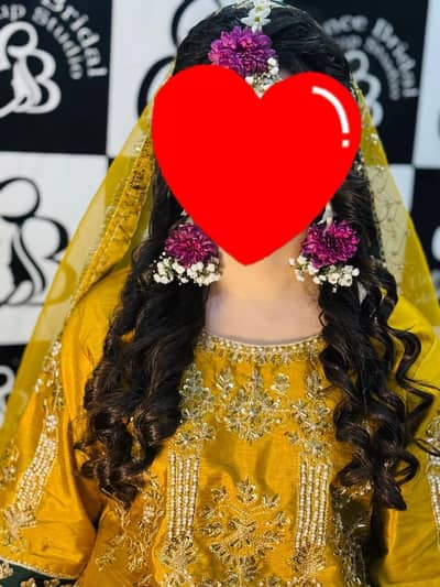 Beautiful and elegant 3-piece lehenga available for sale.