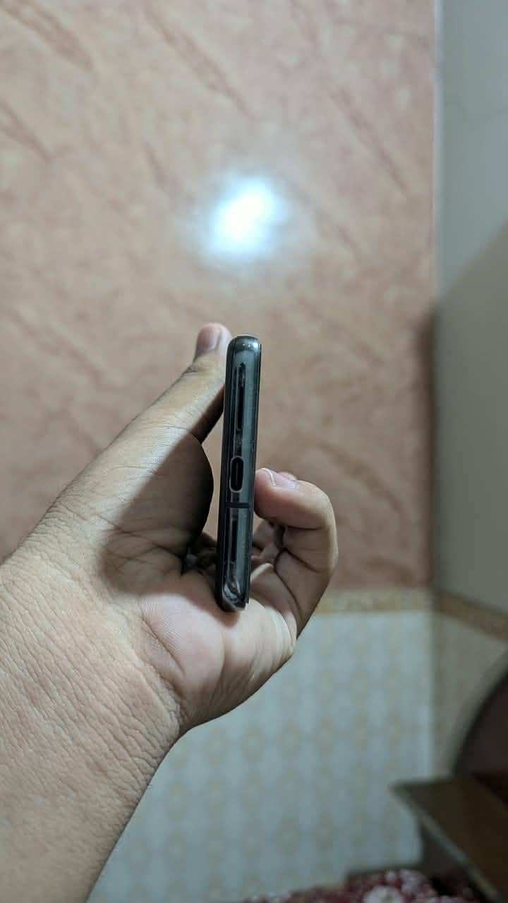 Google Pixel 8 Pro 6