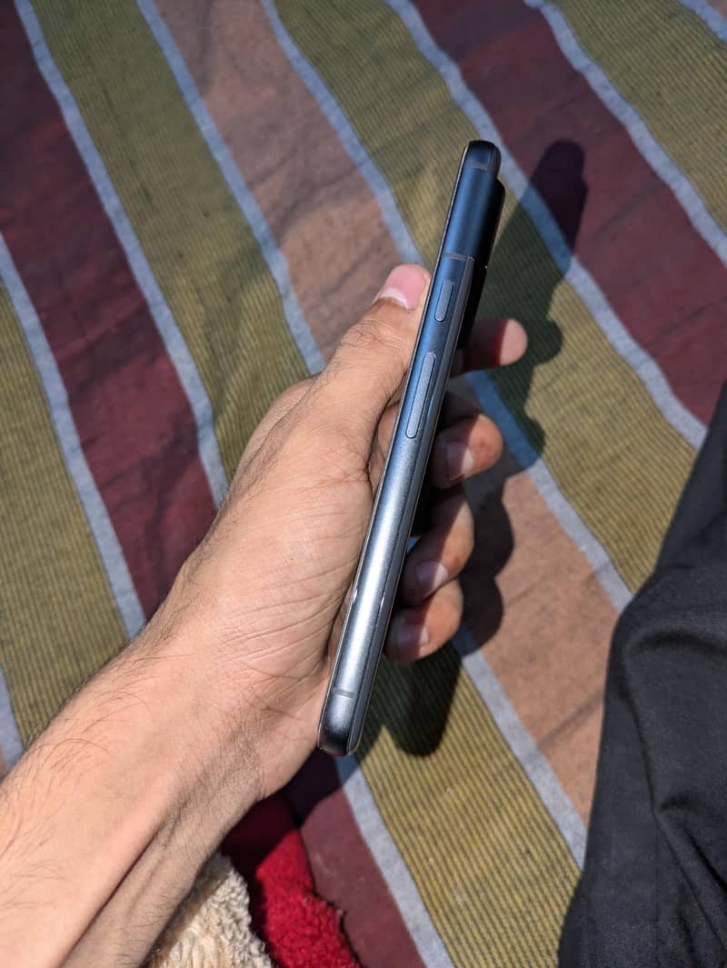Google Pixel 8 3