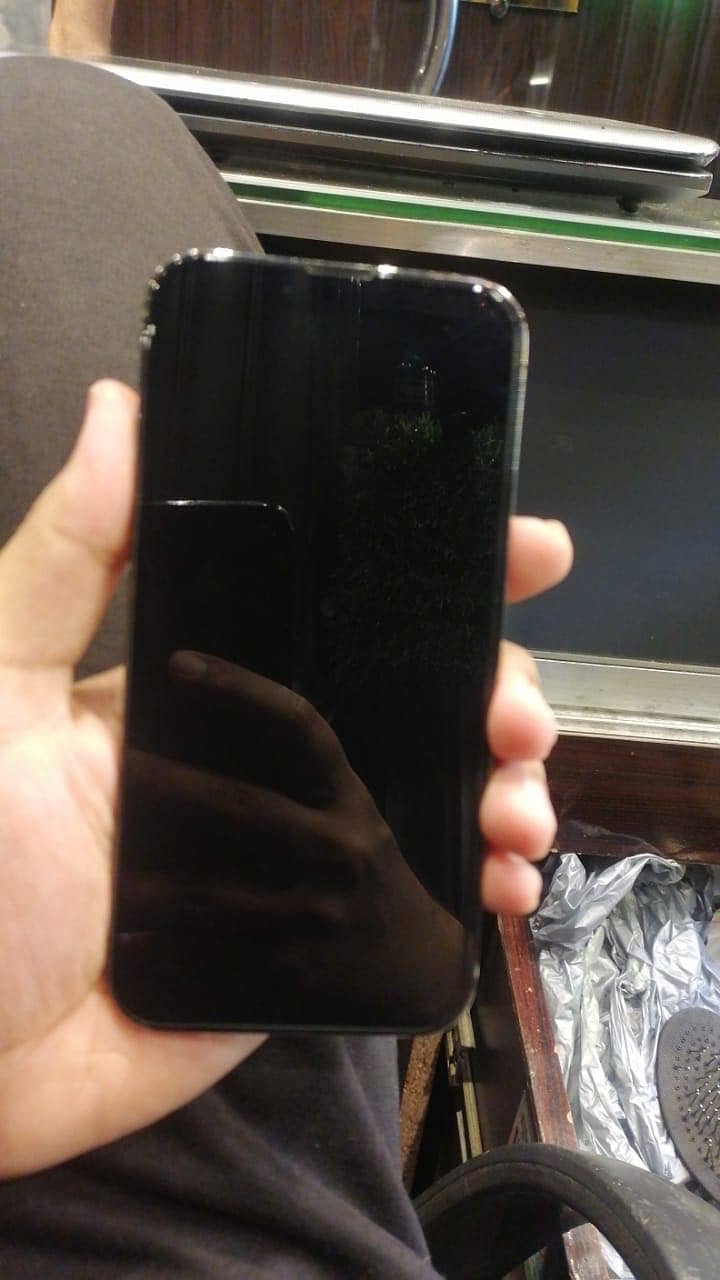 Apple iPhone 13 Pro 1