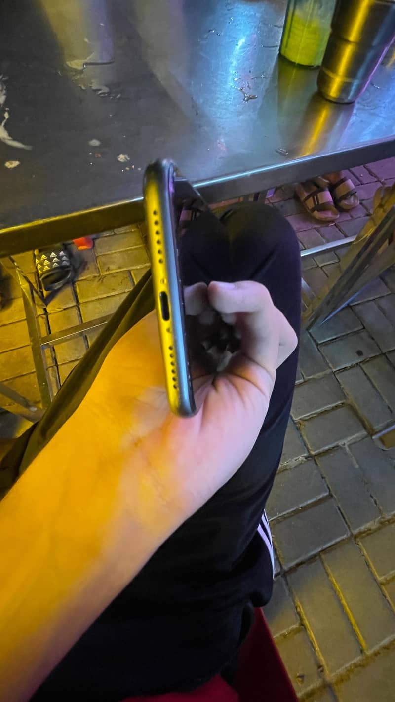 Apple iPhone 11 2