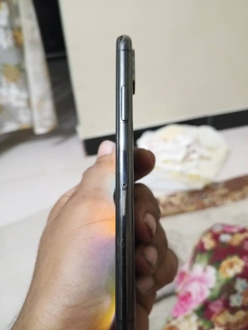 Apple iPhone X 1