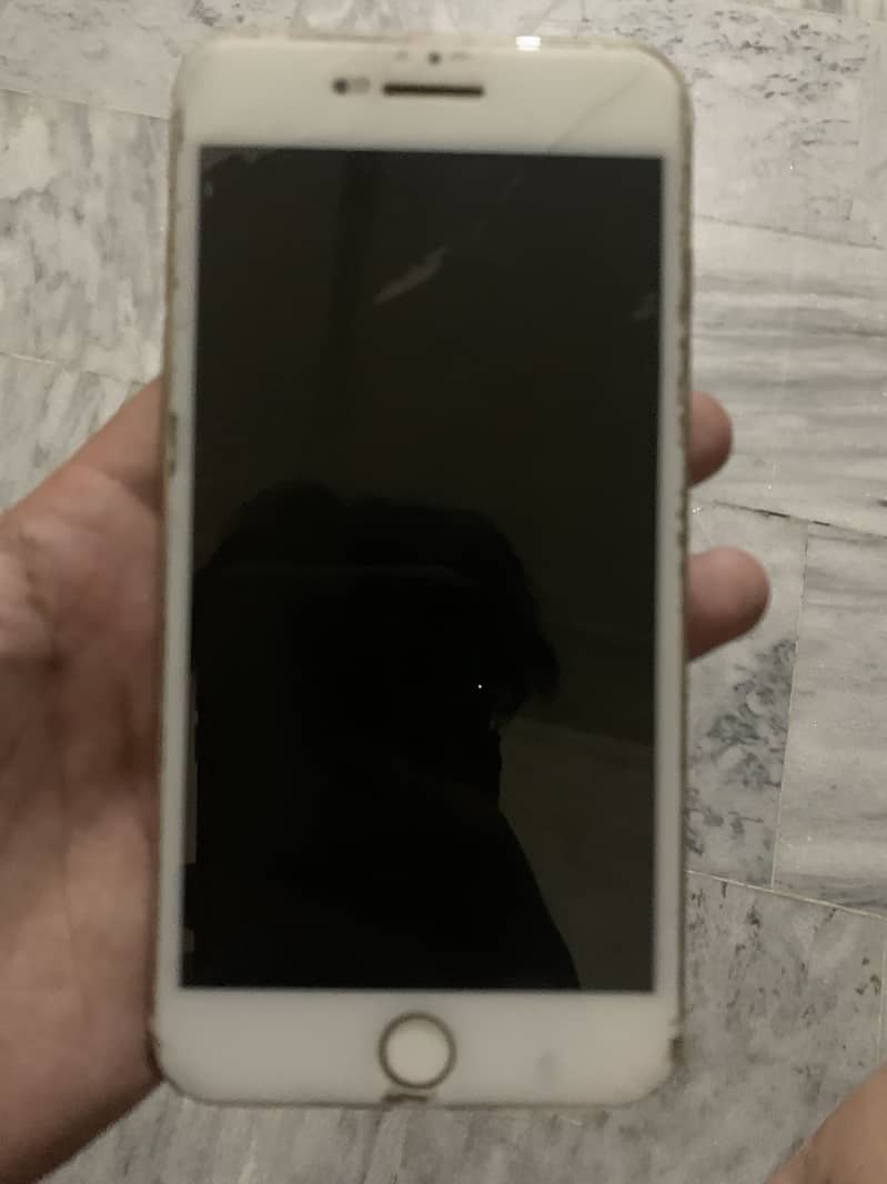 Apple iPhone 7 Plus 4