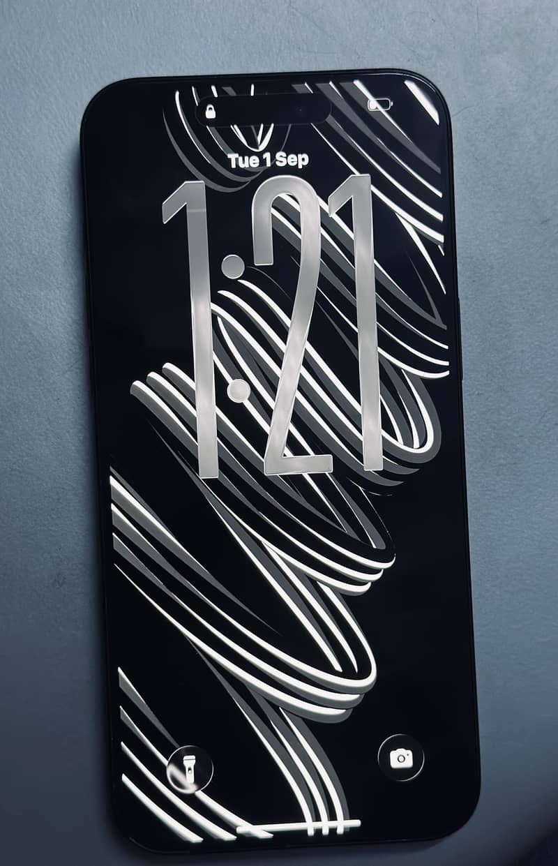 Apple iPhone 15 Pro Max 1