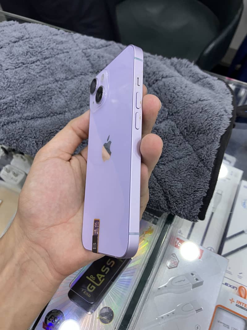 Apple iPhone 14 0